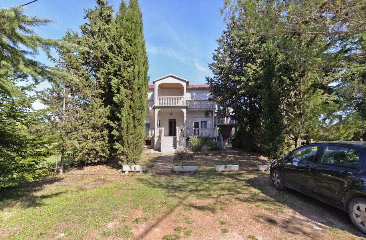 Apartment Bozo 1631 Fazana Exterior photo